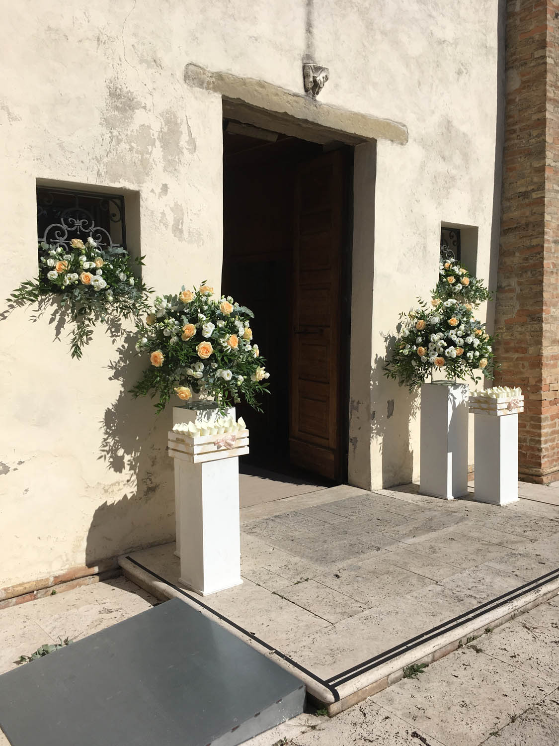 Fiori matrimonio Allestimento floreale per matrimoni ed eventi Addobbi floreali e bouquet da sposa Grottammare San Benedetto del Tronto